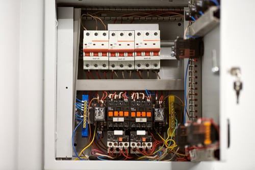 Commercial Electrical / Servicio Comercial